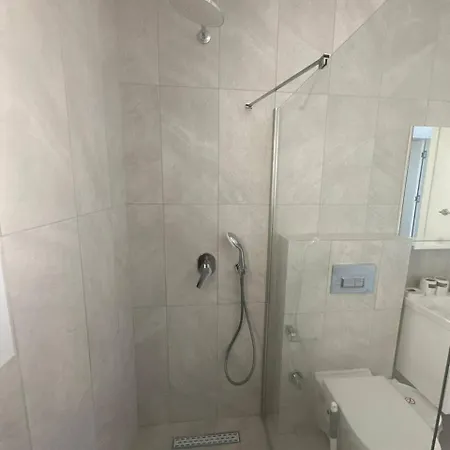 четырехкомнатные в Thalassa &